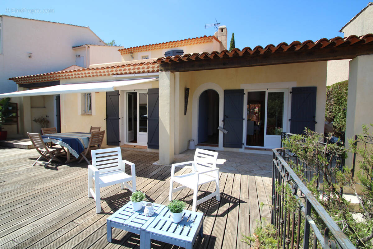 Maison à LES ADRETS-DE-L'ESTEREL