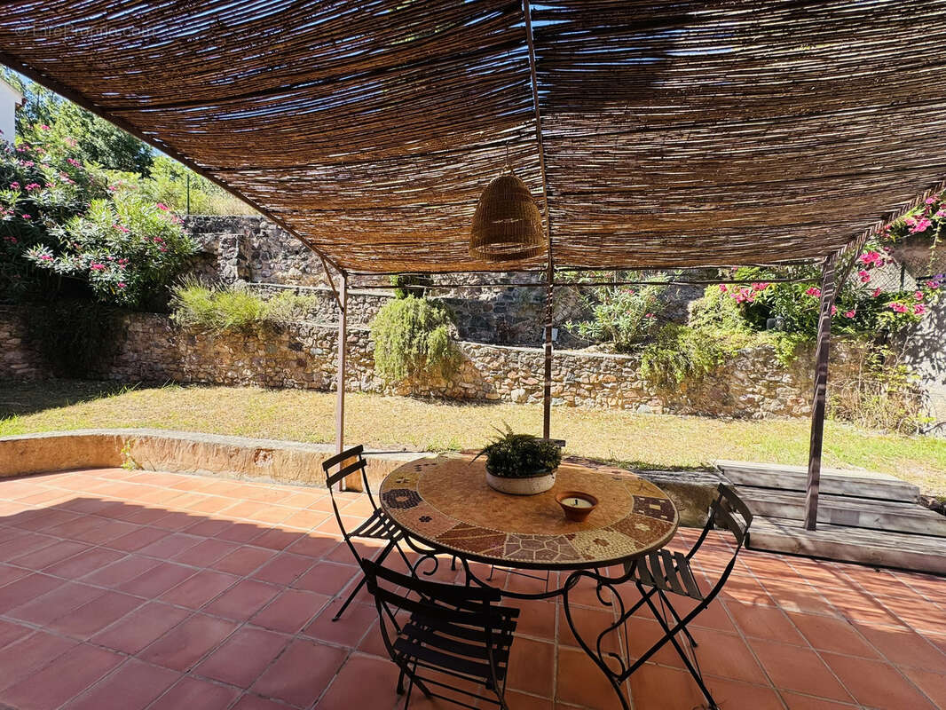 Maison à LES ADRETS-DE-L'ESTEREL