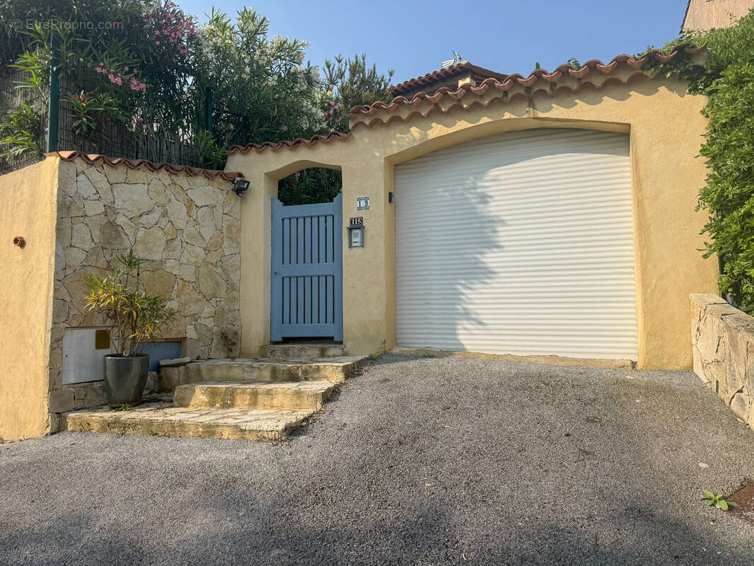 Maison à LES ADRETS-DE-L'ESTEREL