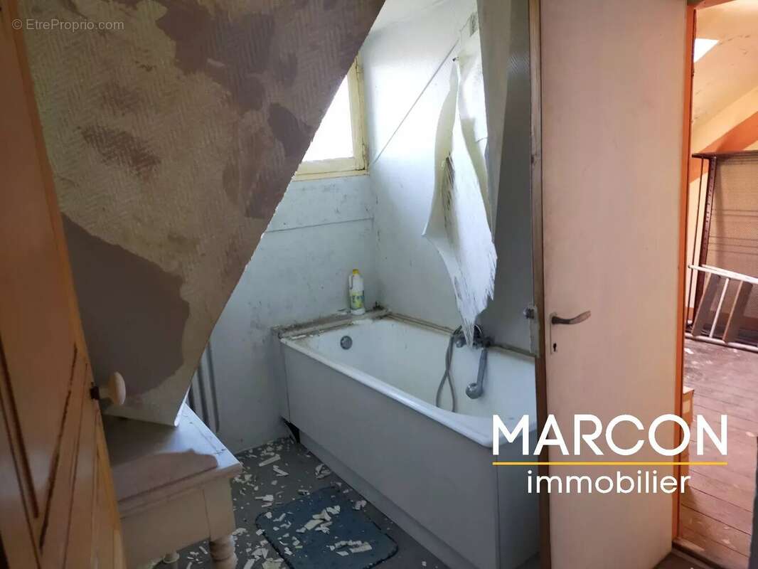 Maison à LA SOUTERRAINE