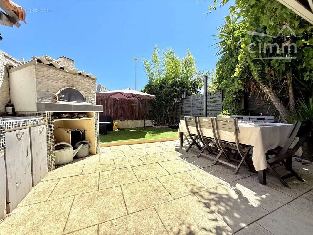 Maison à PORT-SAINT-LOUIS-DU-RHONE