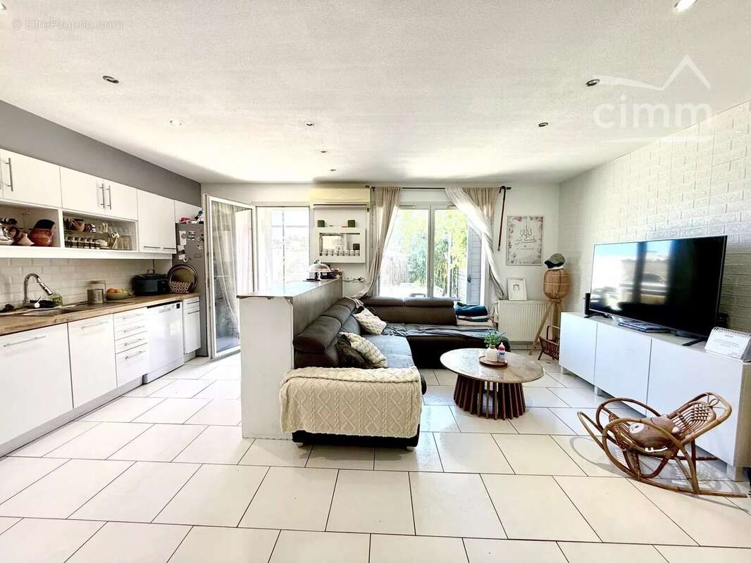 Maison à PORT-SAINT-LOUIS-DU-RHONE