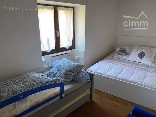 Appartement à LACAZE