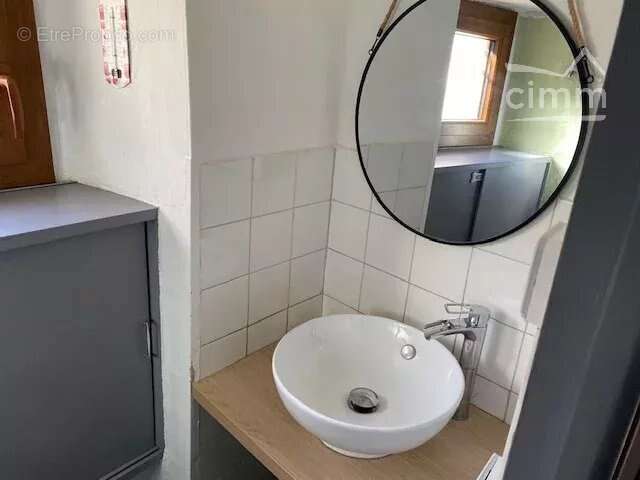 Appartement à LACAZE