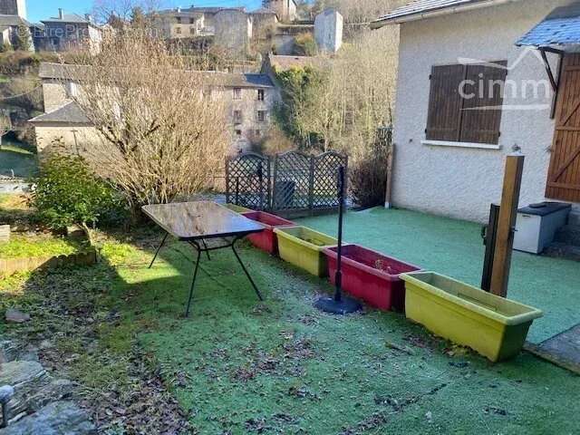 Appartement à LACAZE