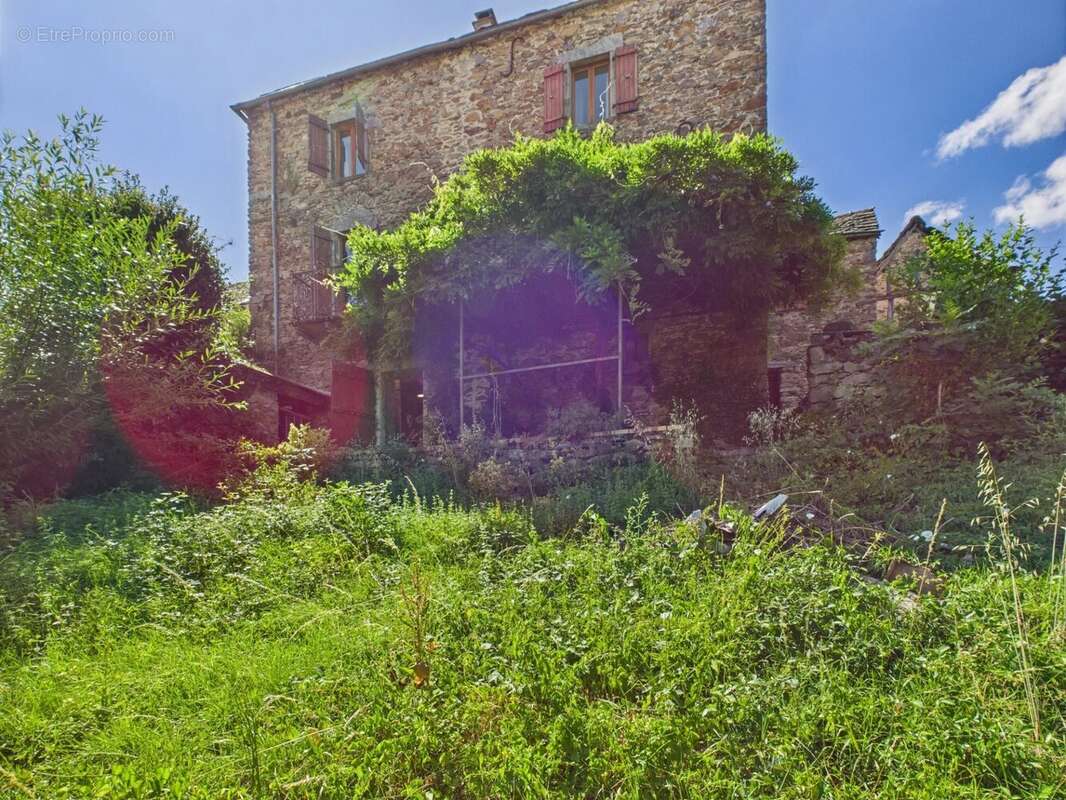 Appartement à RIEUPEYROUX