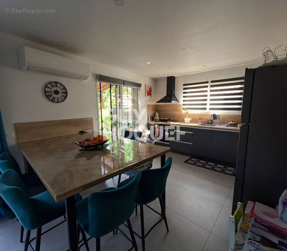 Appartement à TRESSERRE