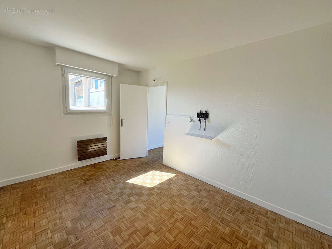 Appartement à NANTERRE