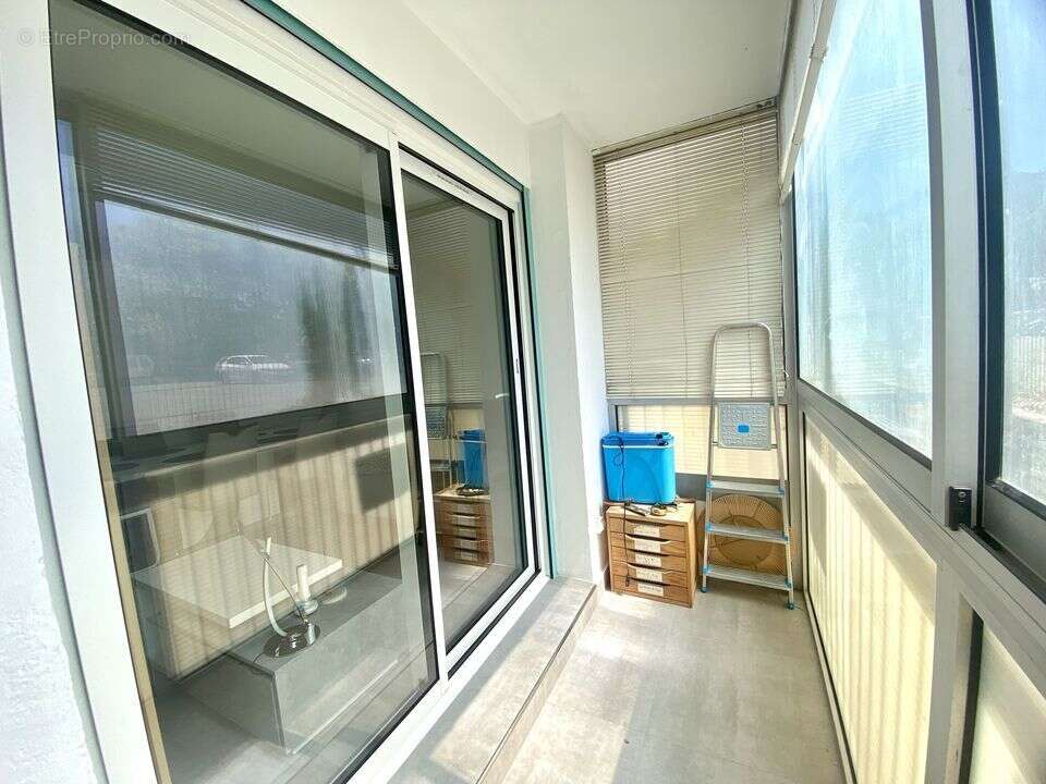 T4 DE 73m2 + LOGGIA  / LES OLIVES - Appartement à MARSEILLE-13E