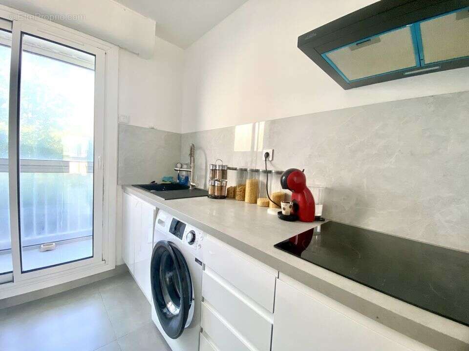 T4 DE 73m2 + LOGGIA  / LES OLIVES - Appartement à MARSEILLE-13E