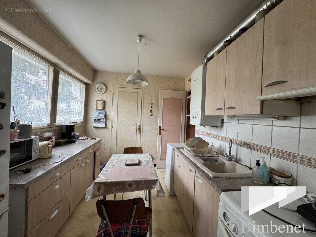 Appartement à SAINT-JEAN-DE-LA-RUELLE