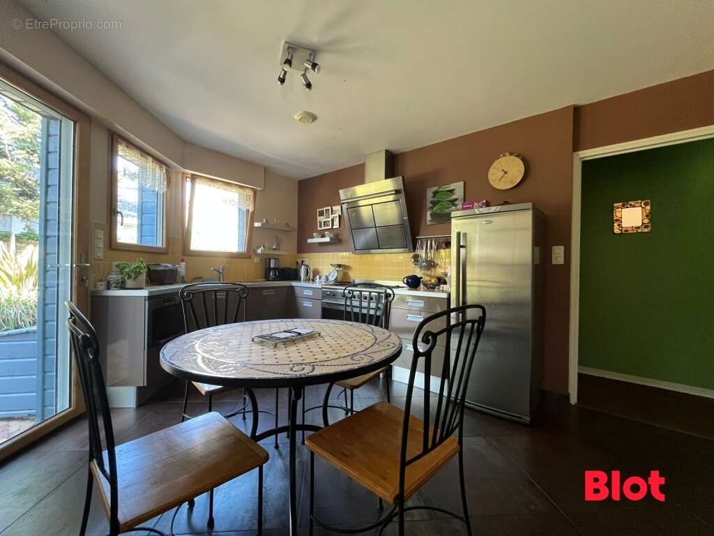 Maison à BAIN-DE-BRETAGNE