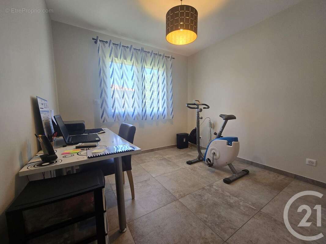 Maison à MONTESQUIEU-VOLVESTRE