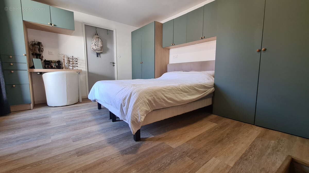 Maison à AIX-EN-ISSART