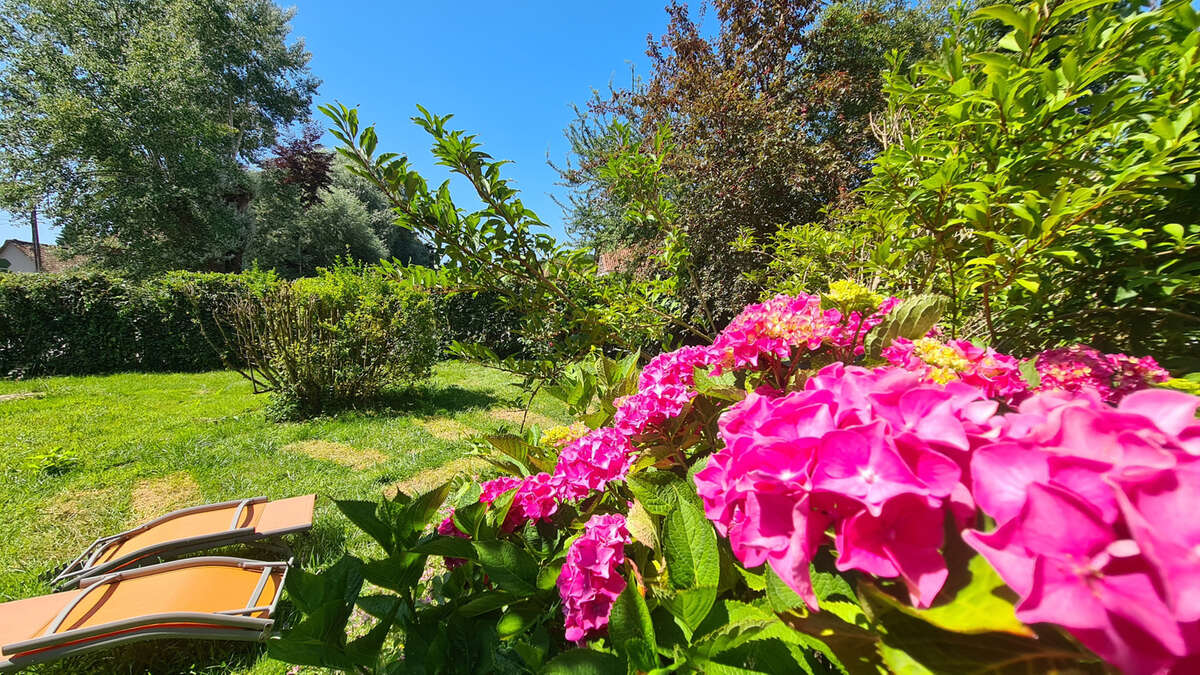 Maison à AIX-EN-ISSART