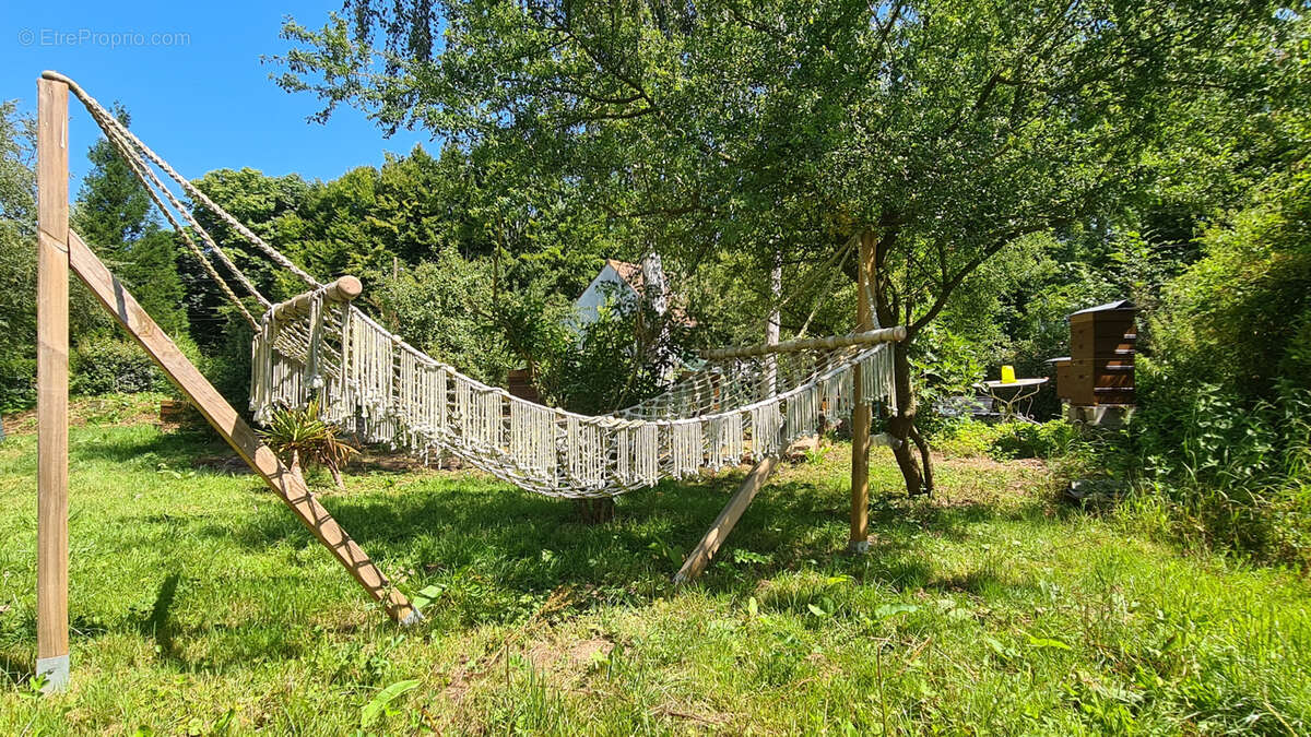 Maison à AIX-EN-ISSART
