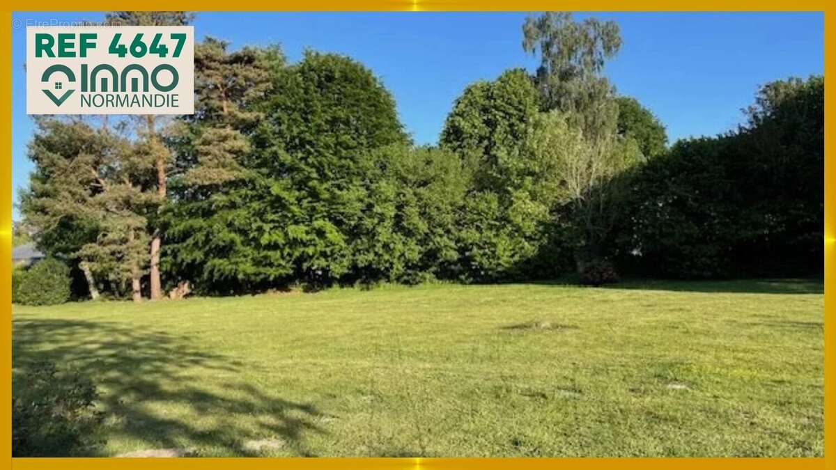 Terrain à FRENEUSE-SUR-RISLE