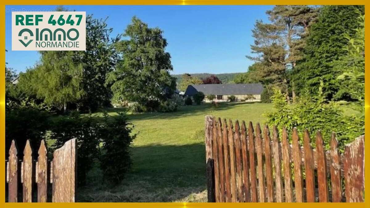 Terrain à FRENEUSE-SUR-RISLE