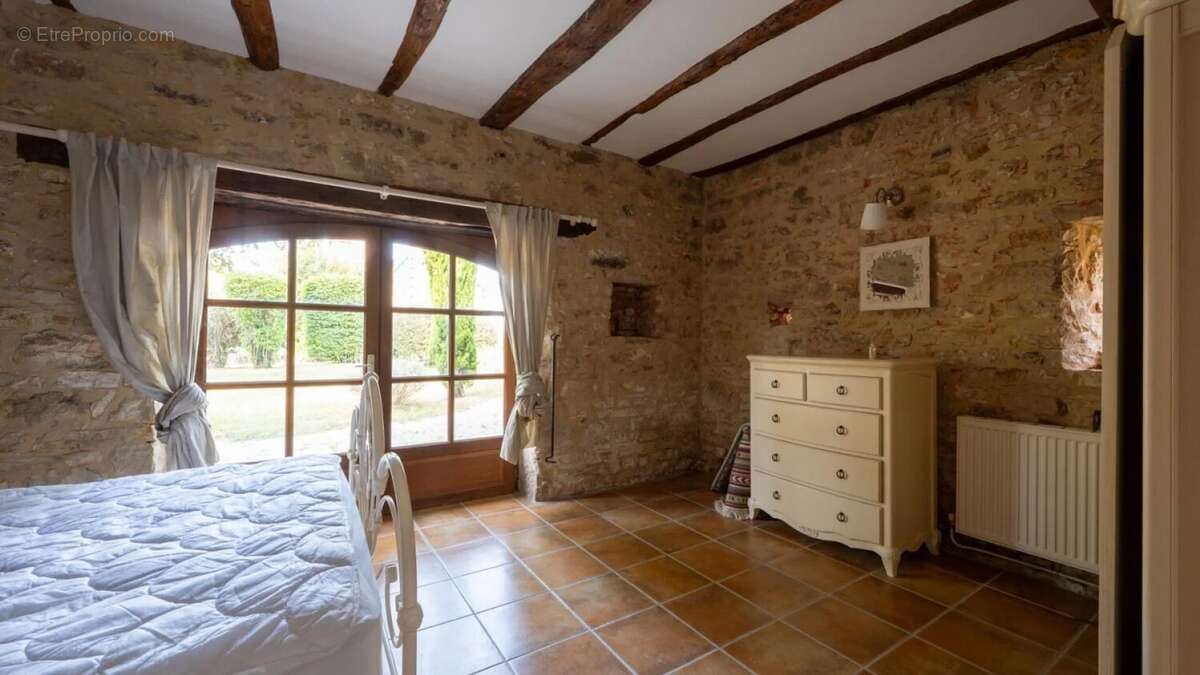 Maison à GOURDON