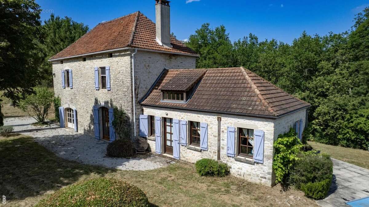 Maison à GOURDON