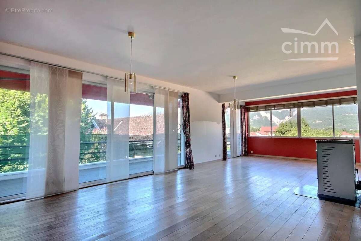 Appartement à TENCIN