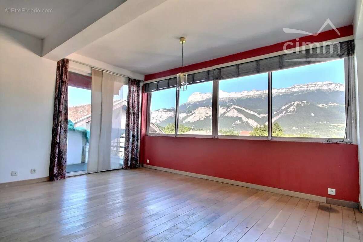 Appartement à TENCIN