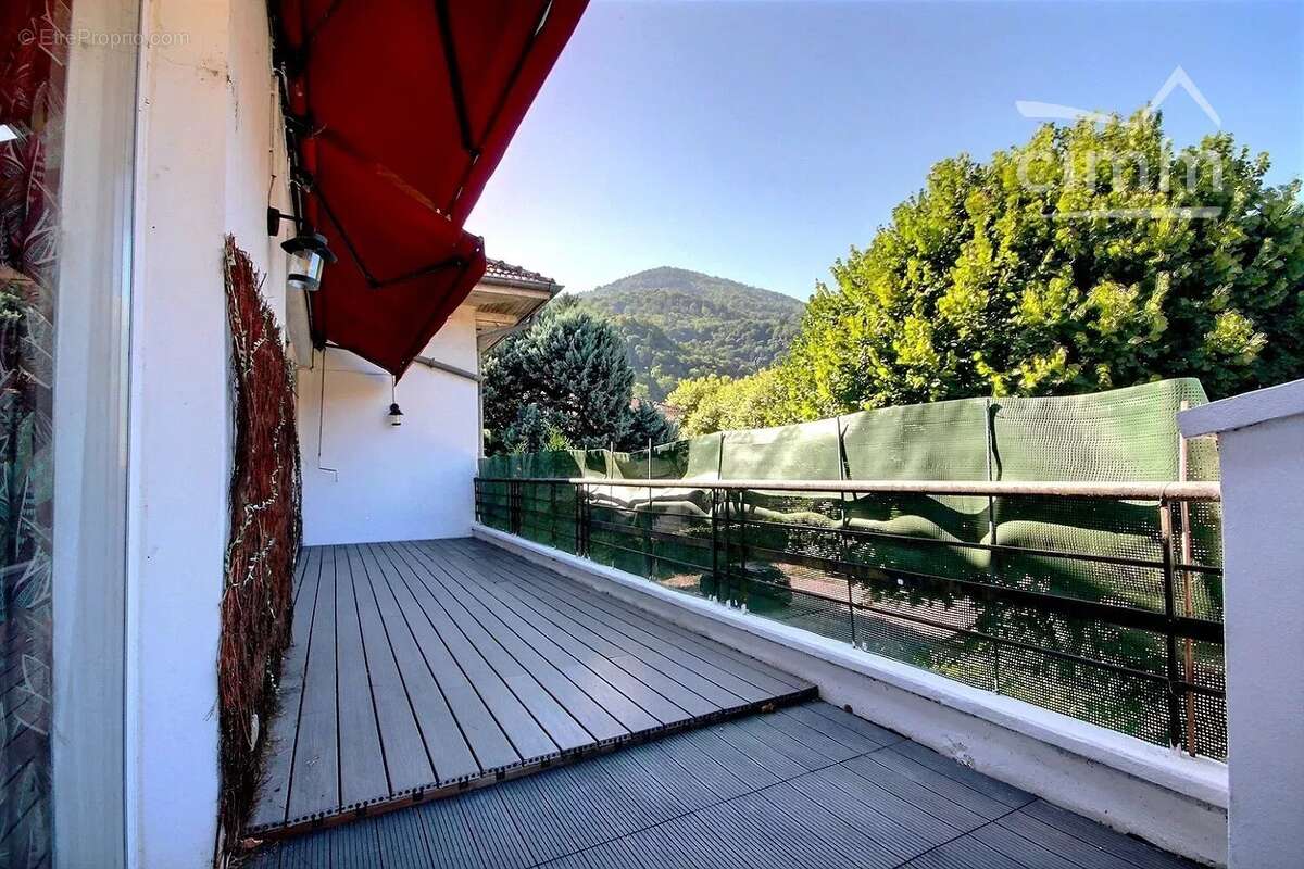 Appartement à TENCIN