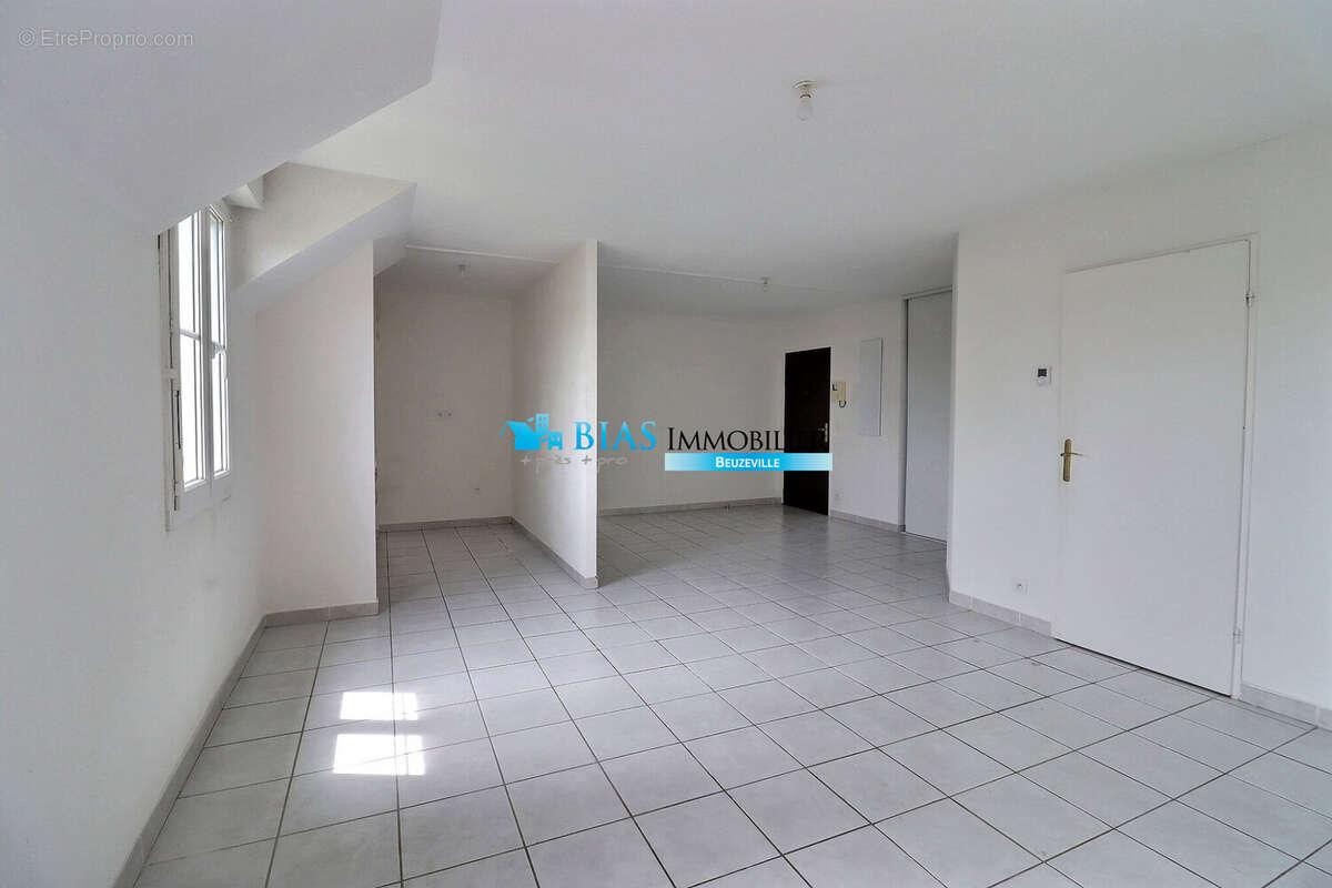 Appartement à BEUZEVILLE