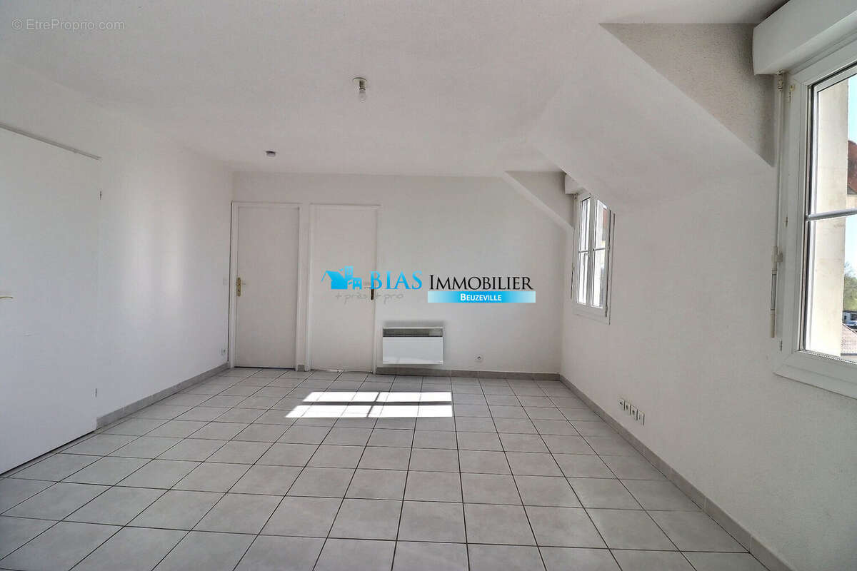 Appartement à BEUZEVILLE