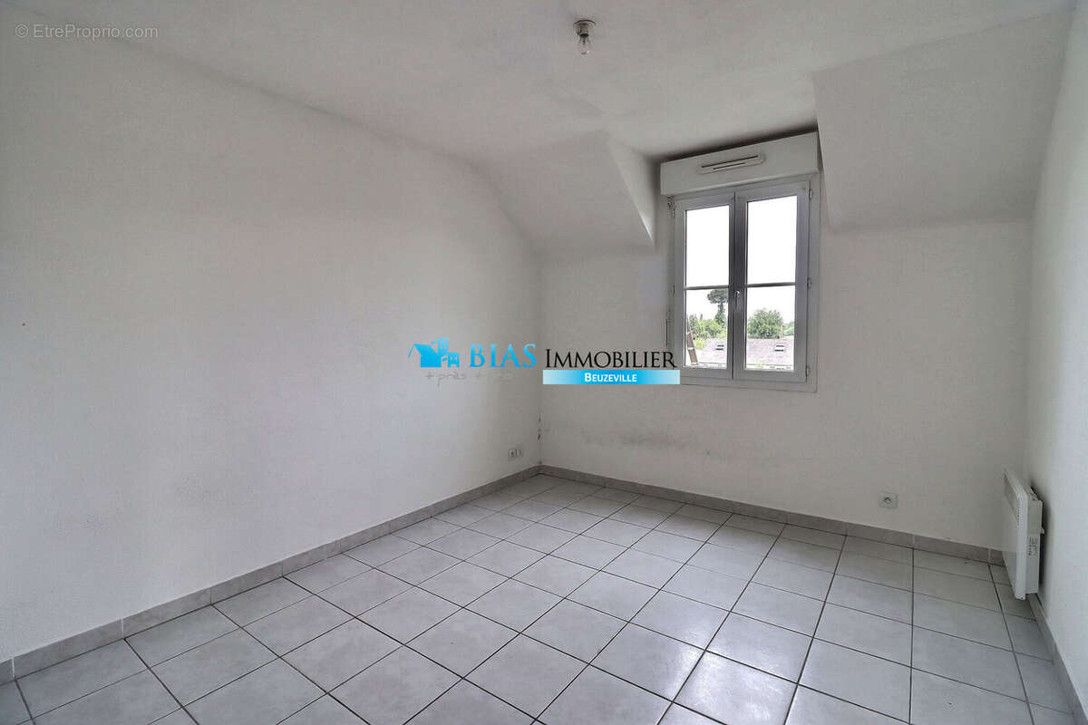 Appartement à BEUZEVILLE