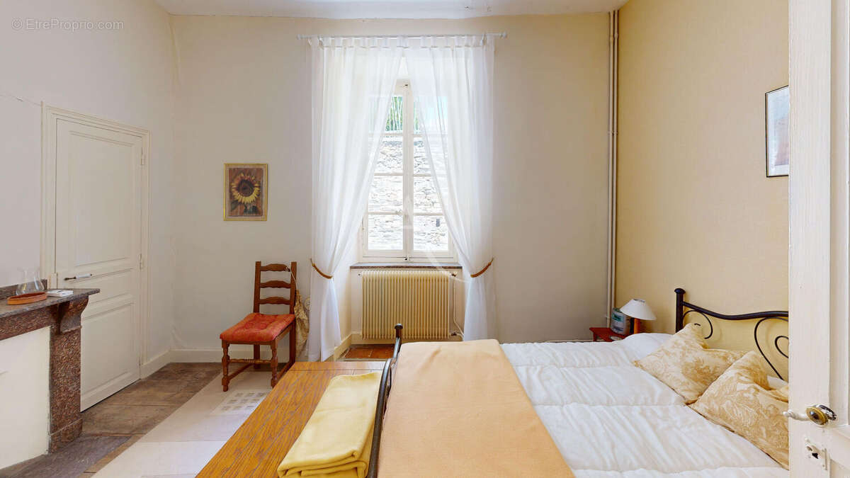 Maison à CUXAC-CABARDES