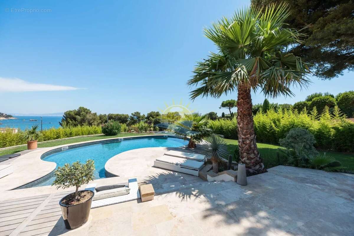 Maison à CARRY-LE-ROUET