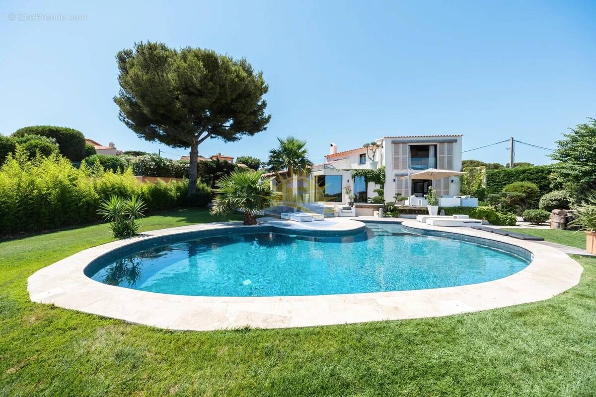 Maison à CARRY-LE-ROUET