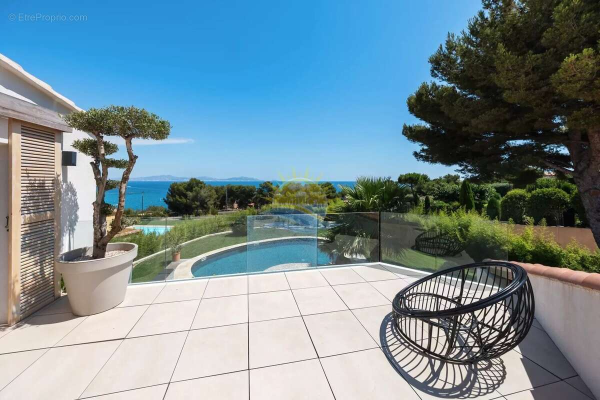 Maison à CARRY-LE-ROUET