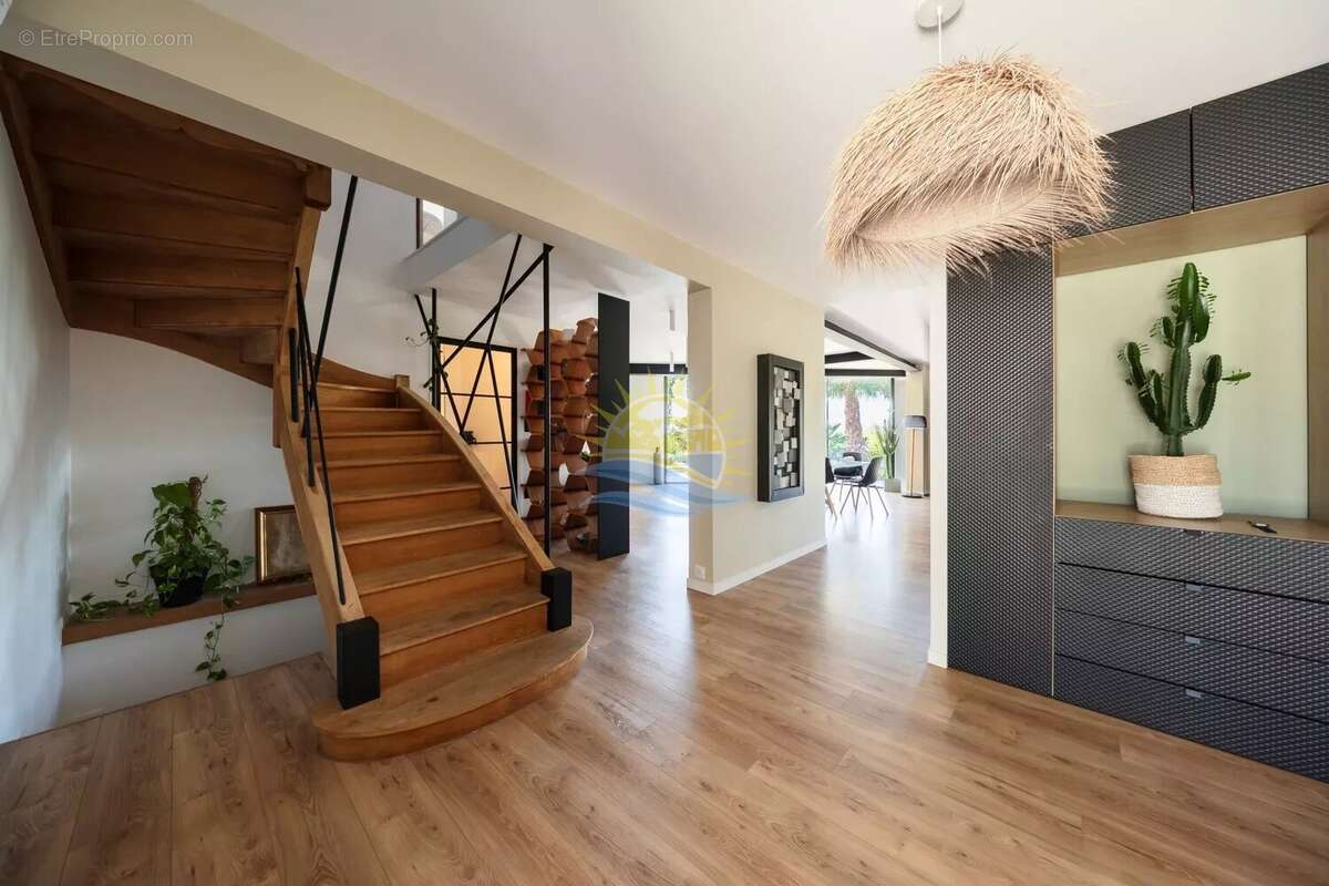 Maison à CARRY-LE-ROUET