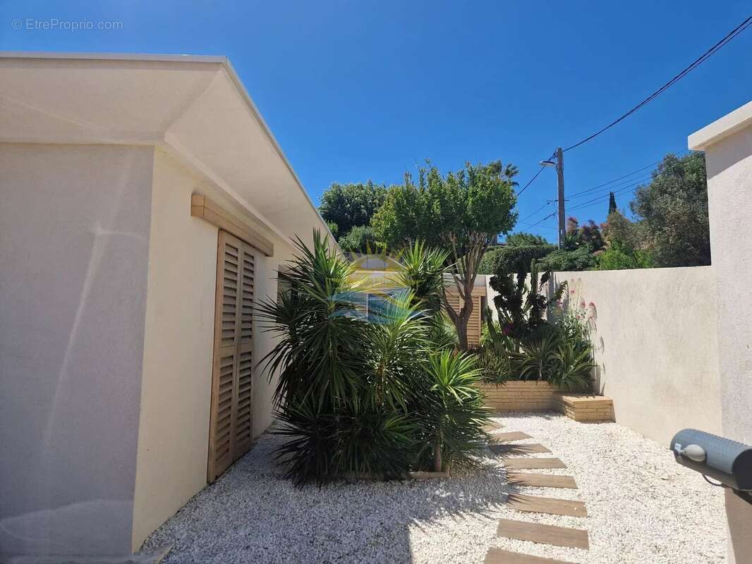 Maison à CARRY-LE-ROUET