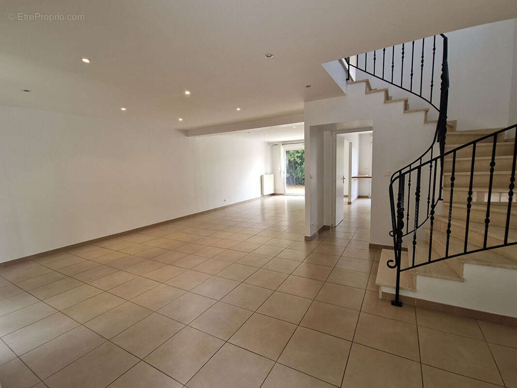 Maison à LIVRY-GARGAN