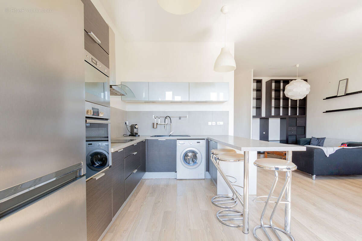 Appartement à MARSEILLE-2E