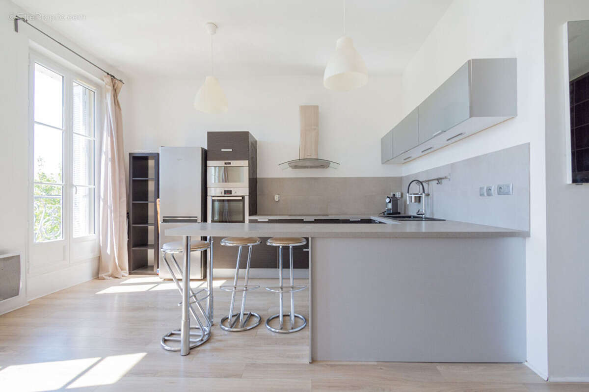 Appartement à MARSEILLE-2E