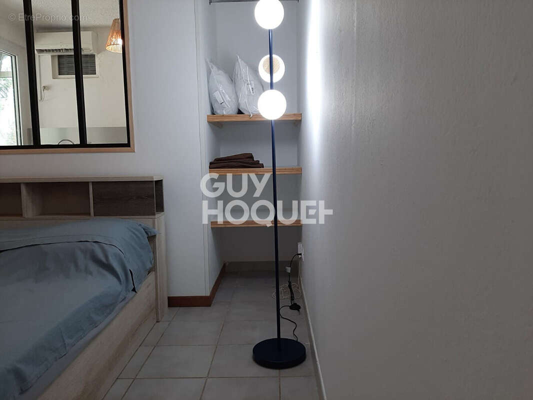 Appartement à REMIRE-MONTJOLY