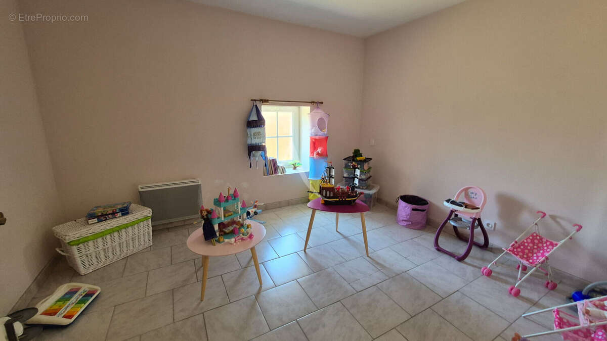 Maison à ASNIERES-LA-GIRAUD