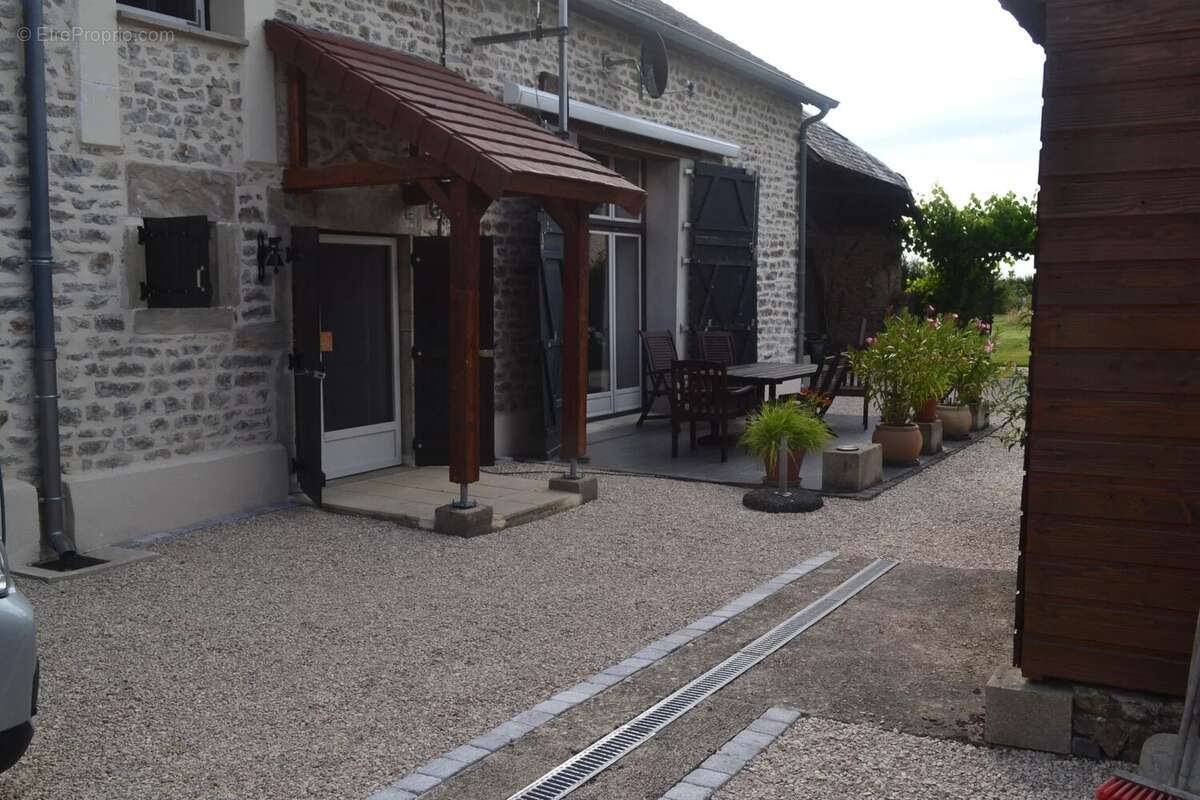 Maison à MARCHESEUIL