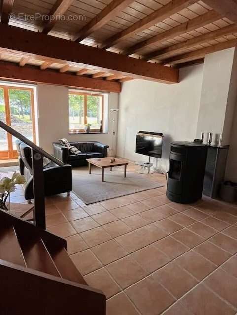 Maison à MARCHESEUIL