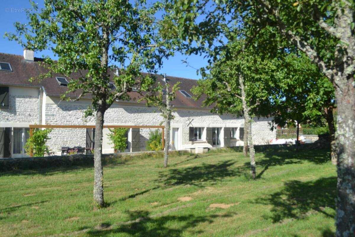 Maison à MARCHESEUIL