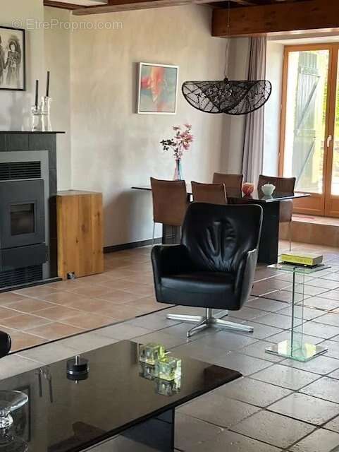 Maison à MARCHESEUIL