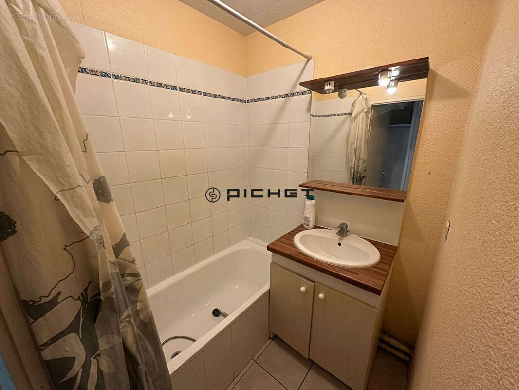 Appartement à SAINT-SEURIN-SUR-L&#039;ISLE