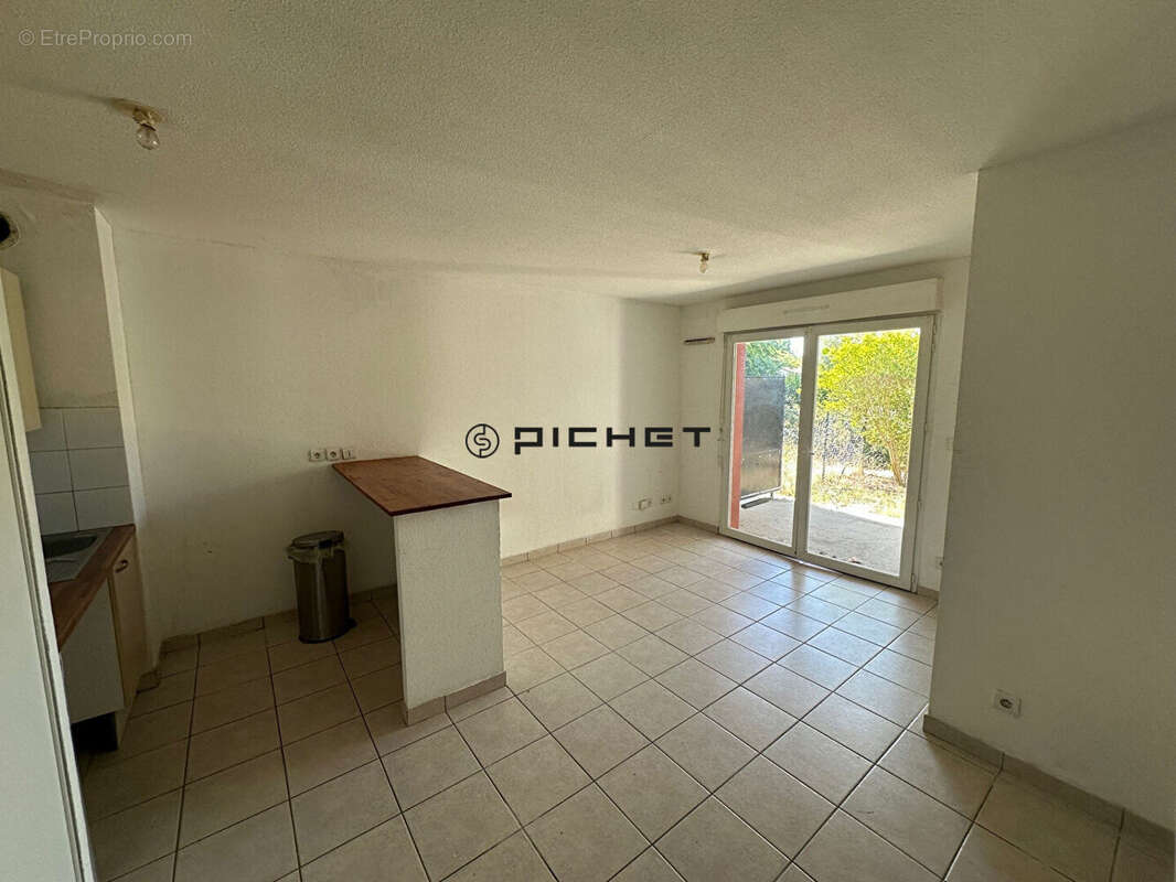 Appartement à SAINT-SEURIN-SUR-L&#039;ISLE