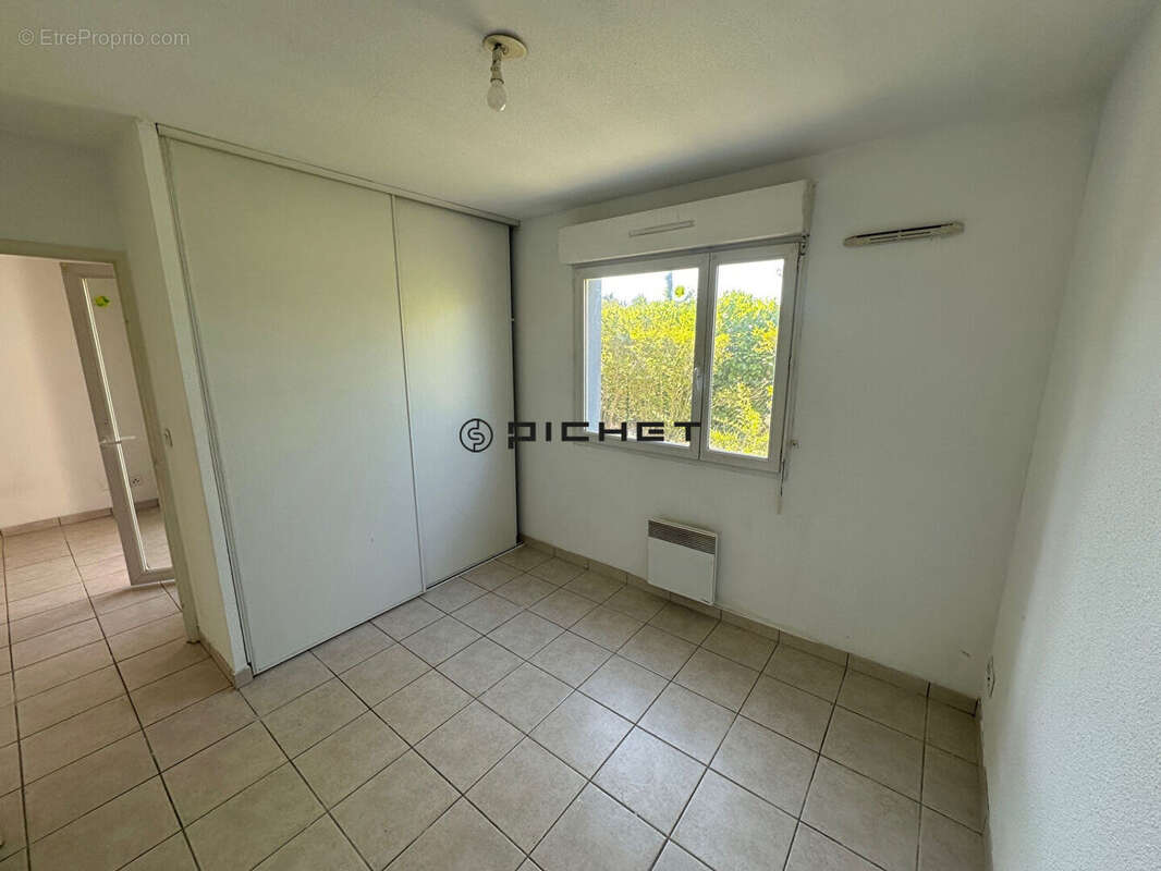 Appartement à SAINT-SEURIN-SUR-L&#039;ISLE