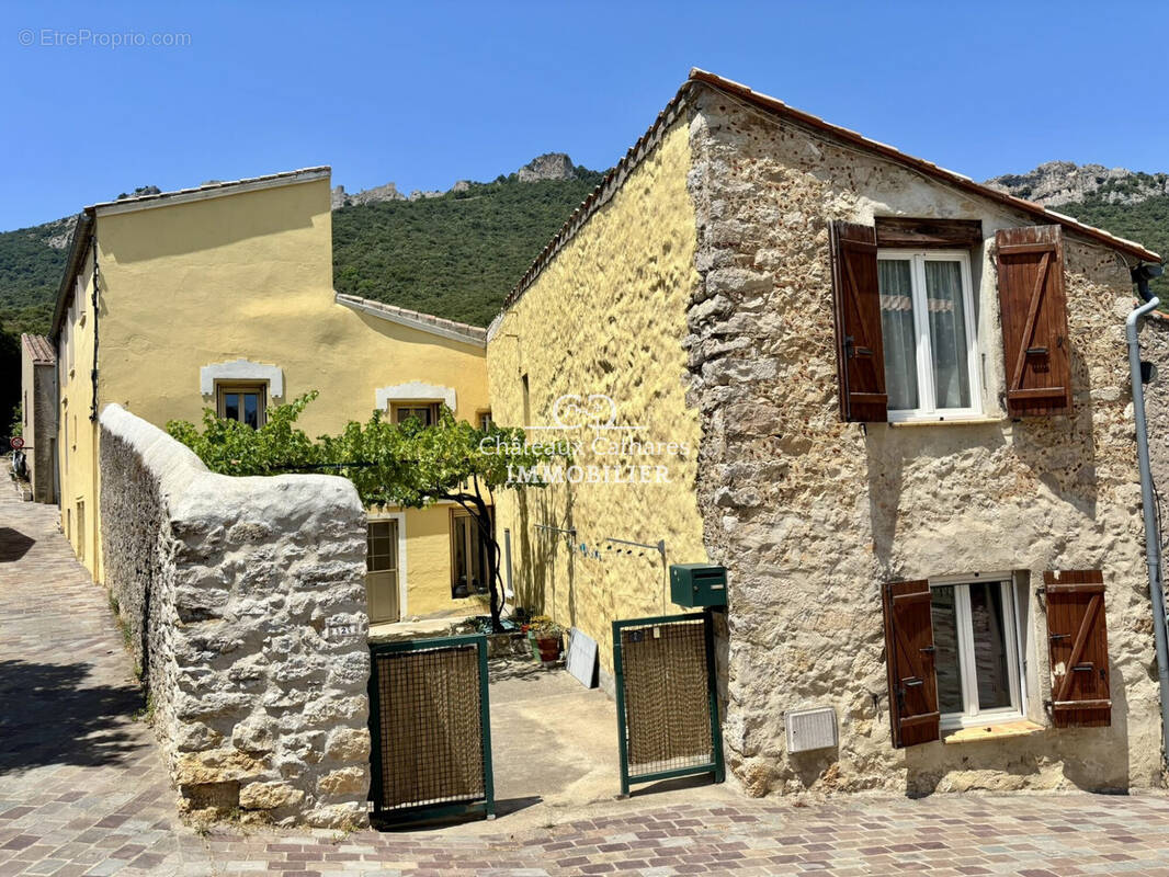 Maison à DUILHAC-SOUS-PEYREPERTUSE