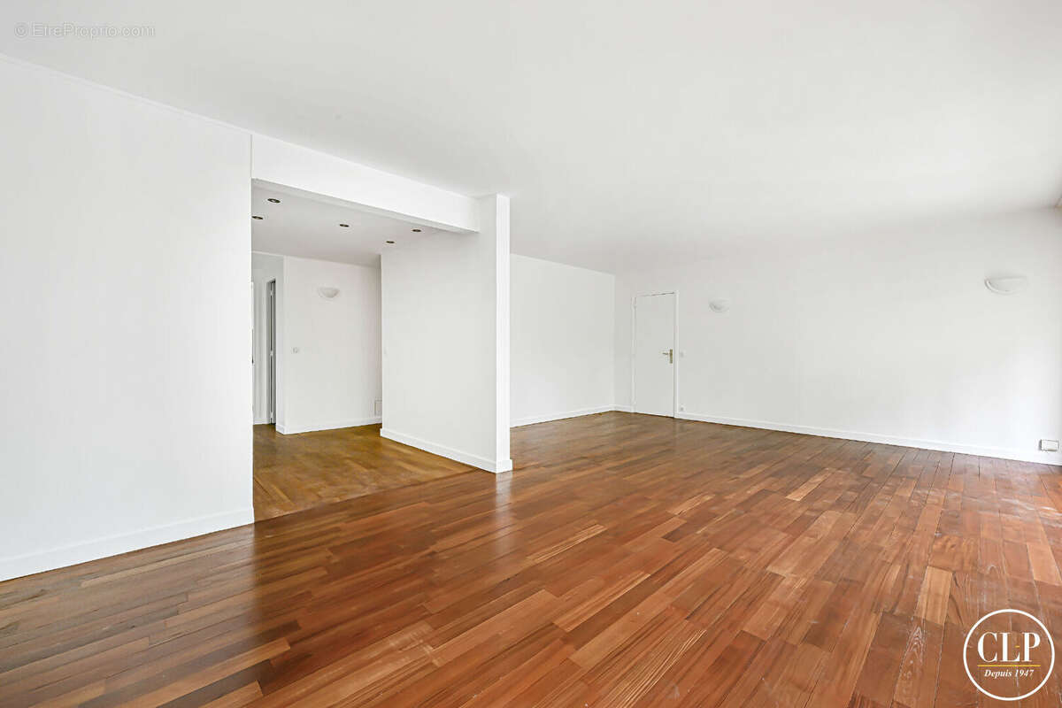 Appartement à FONTENAY-SOUS-BOIS